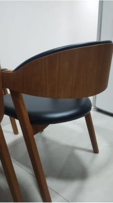 02 Pés de Mesa Exclusivos em Madeira Maciça FREIJÓ medidas (Altura: 74cm Espessura: 10cm Largura Base Topo: 51cm Largura Base Chão: 55cm Cintura: 21cm) com Travessa medidas(Altura: 8cm Espessura: 5cm) Acabamento Acetinado