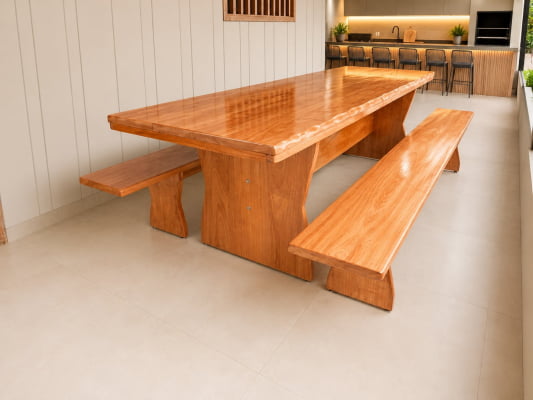 Conjunto Mesa Rústica (300cm x 85cm x 4,5cm) com 2 Bancos Laterais Tampo(300cm X 36cm x 4cm) Madeira Maciça Jequitibá - Acabamento Verniz Auto-Brilho – de 08 a 10 lugares