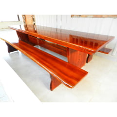 Conjunto Mesa Rústica (200cm x 85cm x 5,5cm) com bordas orgânicas e 2 Bancos Rústicos (200cm X 36cm X 4,0cm) de Madeira 100% Maciça - Pés Taça - Acabamento Embuia – 6 lugares