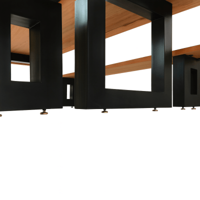 Conjunto Mesa Rústica Madeira Maciça de Jequitibá Tampão(300cm x 86cm x 6cm) com 2 Bancos Rústicos Tampão(300cm X 36 X 4cm) com Pés de Ferro Metalom 100mm x 100mm Acabamento Fosco