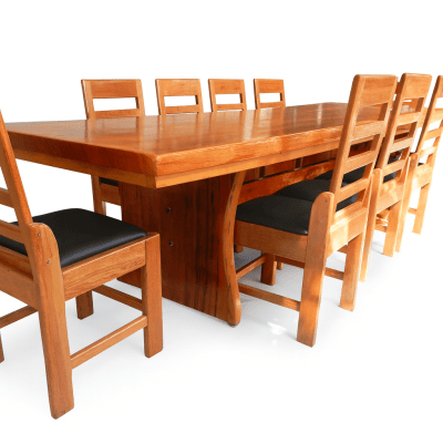 Conjunto de Mesa em Madeira Maciça Angelim tampão(300cm x 85 a 90cm x 5,5cm) com 10 Cadeiras Coloniais Rústicas Angelim Estofadas no Assento - Pés Formato Taça - Acabamento Verniz Auto Brilho – 10 lugares