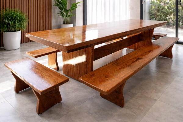 Conjunto Mesa Madeira Maciça Angelim Tampão (300cm x 90cm x 5,5cm) Pés Formato Taça com 2 bancos laterais(300cm x 36cm x 4cm) e 2 bancos Cabeceira(90cm x 36cm x 4cm) -  Acabamento FOSCO - 12 lugares