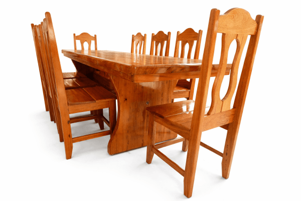 Conjunto Mesa Rústica Churrasco (250cm x 85cm) Pés formato Taça, com 08 Cadeiras Coloniais Rústicas de Madeira Maciça de Angelim – Acabamento Selador e Verniz Incolor Auto-Brilho - 08 lugares