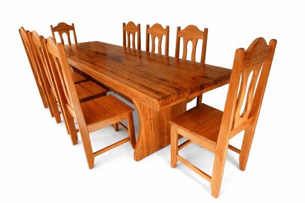 Conjunto Mesa Rústica Churrasco (250cm x 85cm) Pés formato Taça, com 08 Cadeiras Coloniais Rústicas de Madeira Maciça de Angelim – Acabamento Selador e Verniz Incolor Auto-Brilho - 08 lugares