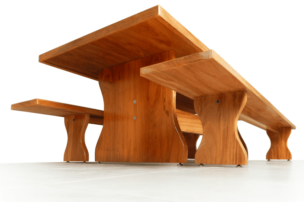 Conjunto Mesa Rústica Churrasco (300cm x 86cm x 6,5cm) com 2 Bancos Rústicos (300cm X 35cm x 5cm ) de Madeira Maciça de Angelim – 10 lugares