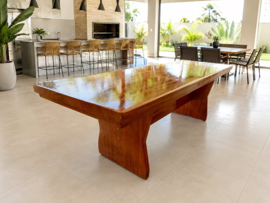 Mesa Rústica Angelim Pedra Tampo Medida (250cm x 85cm x 6cm) com Pés formato Taça - Acabamento Verniz Auto-Brilho - SEM BANCOS E SEM CADEIRAS - 08 Lugares