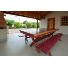 Conjunto Mesa Rústica (250cm x 85cm) Pés Formato X, com 2 Bancos Rústicos (250cm X 36cm) de Madeira Maciça de Roxão – 8 lugares