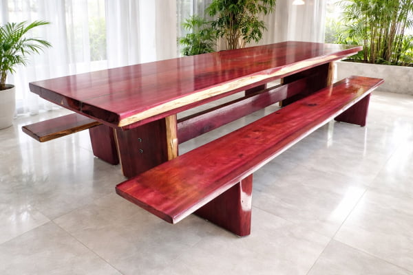 Conjunto Mesa Rústica Tampão(3,0mts x 85cm x 6cm) com 2 Bancos Rústicos (3,0mts X 36cm x 4cm) tudo em Madeira Maciça de Roxão – Pés Quadrados - Acabamento Verniz Auto Brilho - 10 a 12 lugares