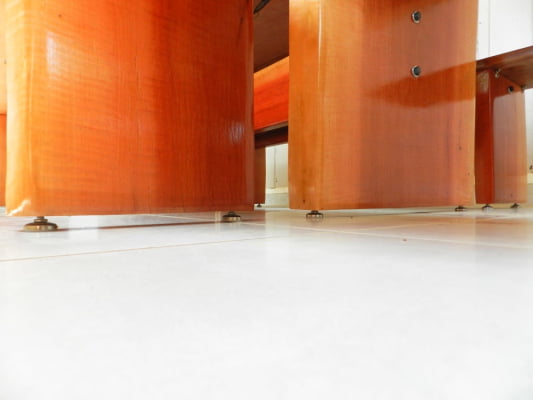 Conjunto Mesa Rústica Madeira Maciça Maçaranduba Tampão(240cm x 85cm x 6cm)Pés Quadrados com 2 bancos tampão (2,40mts x 35cm x 4cm) 100% orgânica - Acabamento Verniz AutoBrilho – 08 a 10  lugares